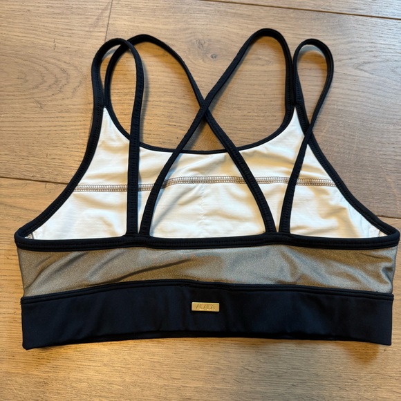 Alala Biker short (S) AND sports bra (M) matching set - Picture 13 of 16